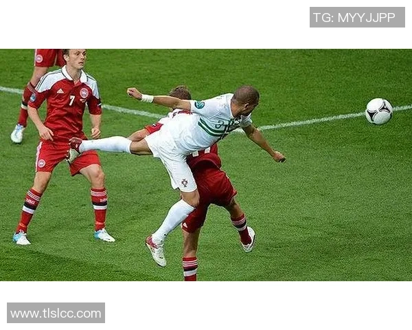 迪福足坛传奇生涯回顾与影响探秘揭示其拼搏精神与进球艺术